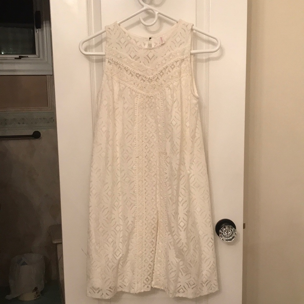 Xhilaration size small